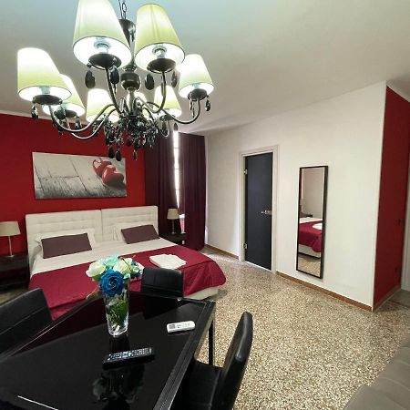 Napoli Central City Bagian luar foto