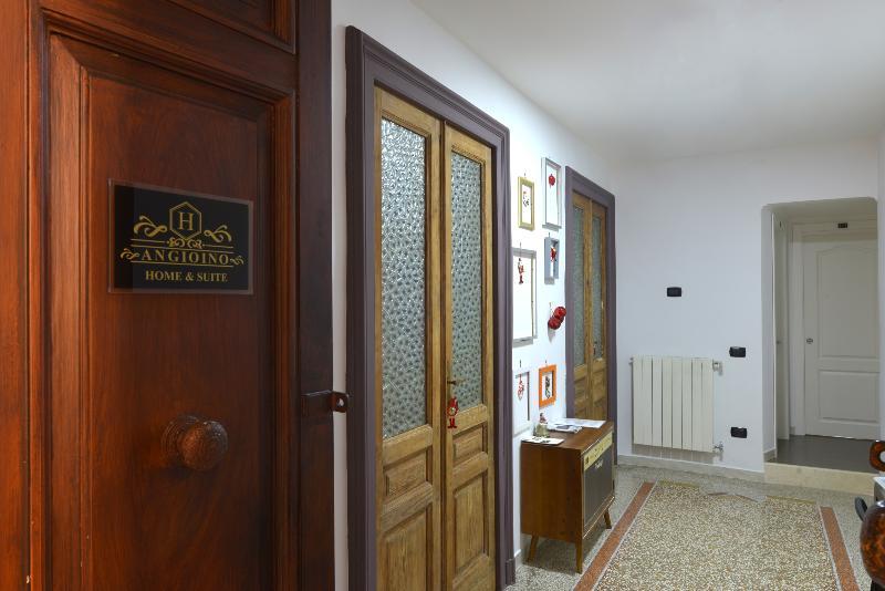 Napoli Central City Bagian luar foto