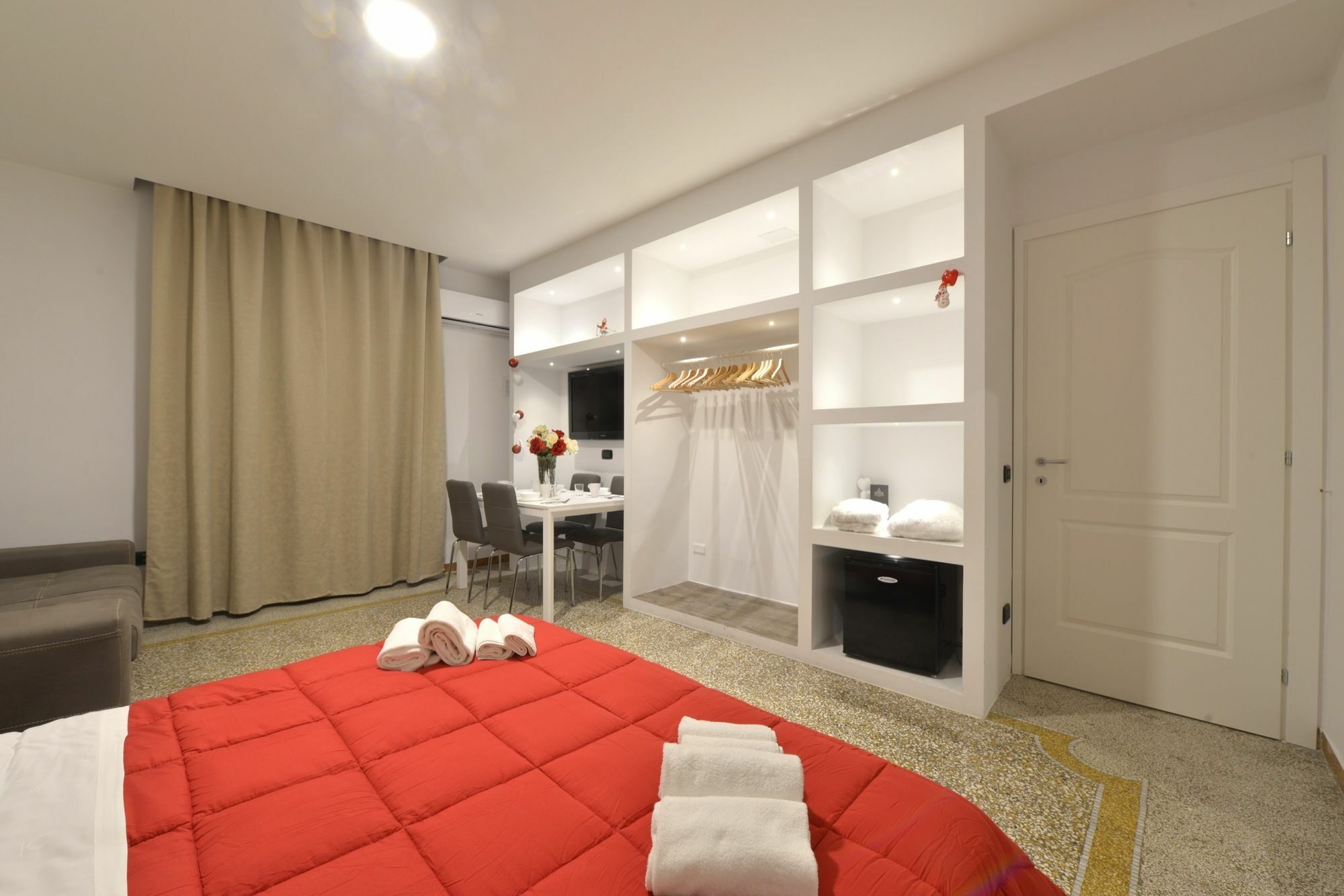 Napoli Central City Bagian luar foto