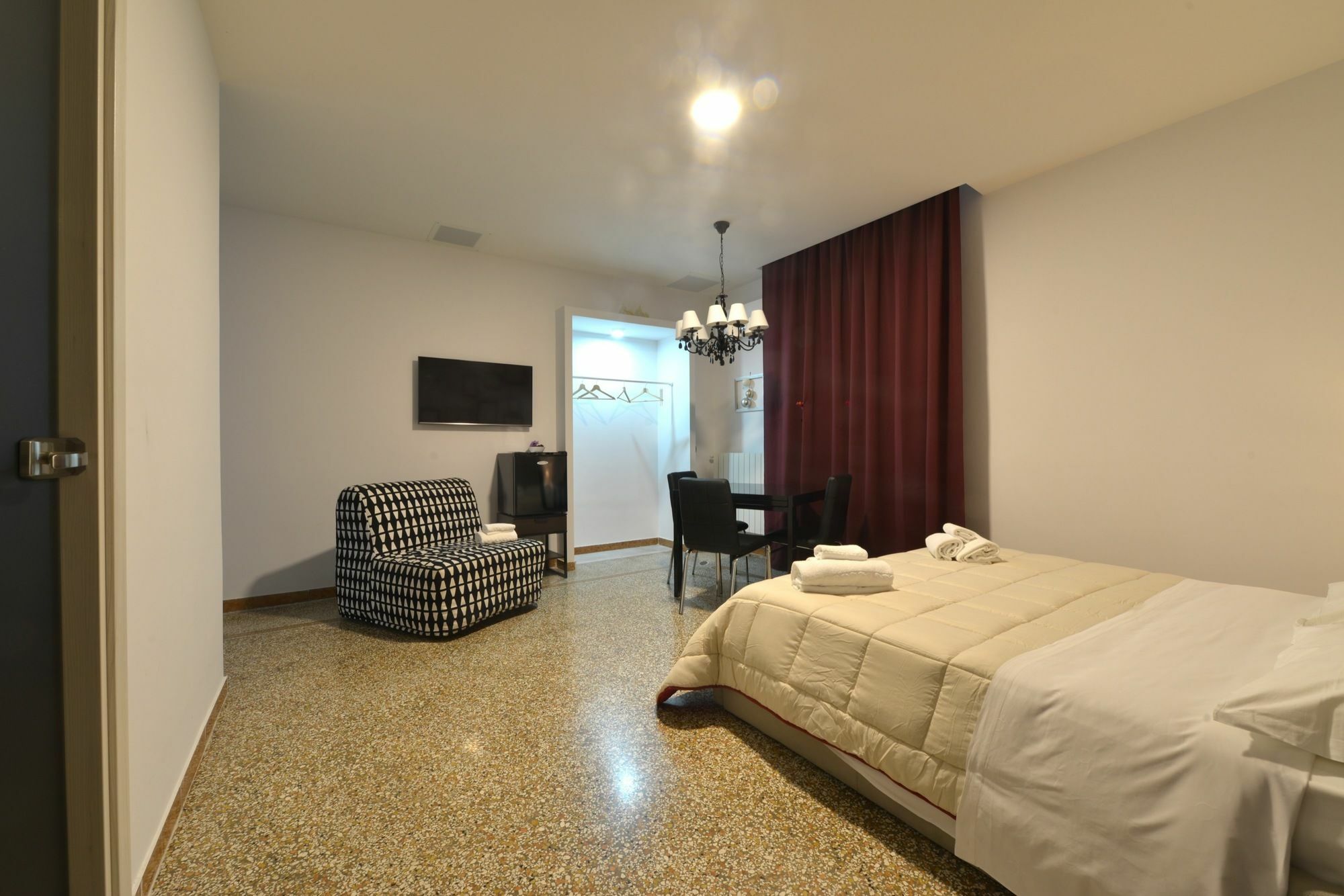 Napoli Central City Bagian luar foto